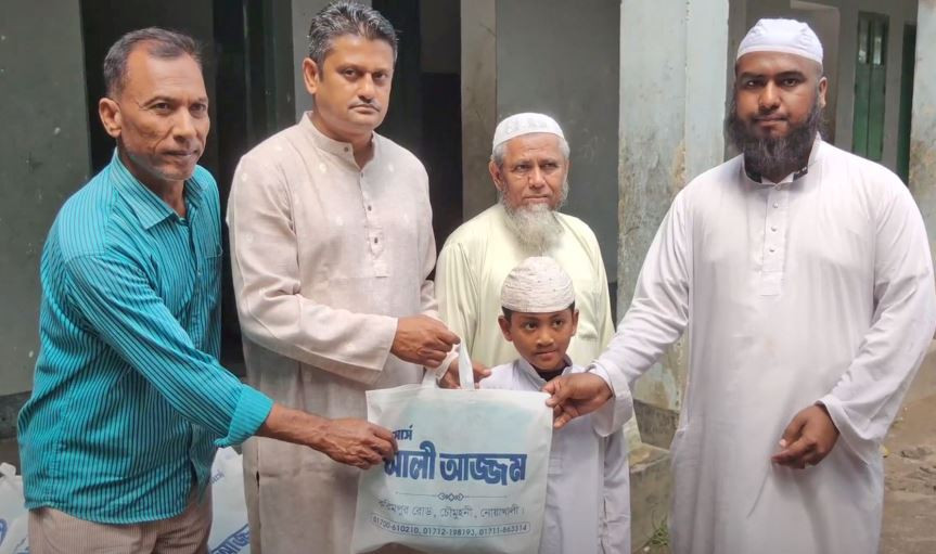 ঈদের আনন্দ ভাগাভাগি করতে এতিমদের পাশে দাঁড়ান