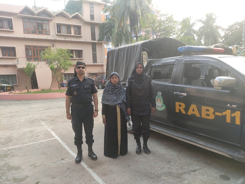 কুমিল্লায় ১২৫০ পিস ইয়াবাসহ একজন মহিলা আটক
