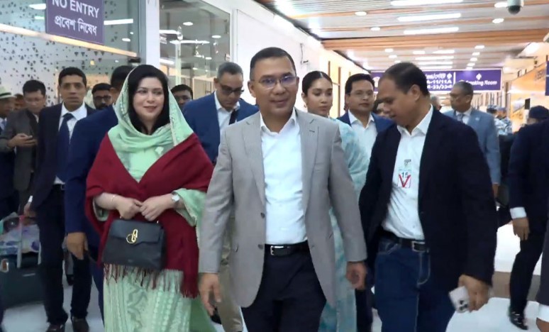 দীর্ঘ ১৭ বছর পর দেশের মাটিতে পা রাখলেন তারেক রহমান