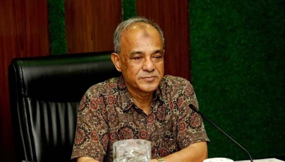 অস্ত্র উদ্ধারে সরকারের কোনো ব্যর্থতা নেই: উপদেষ্টা জাহাঙ্গীর