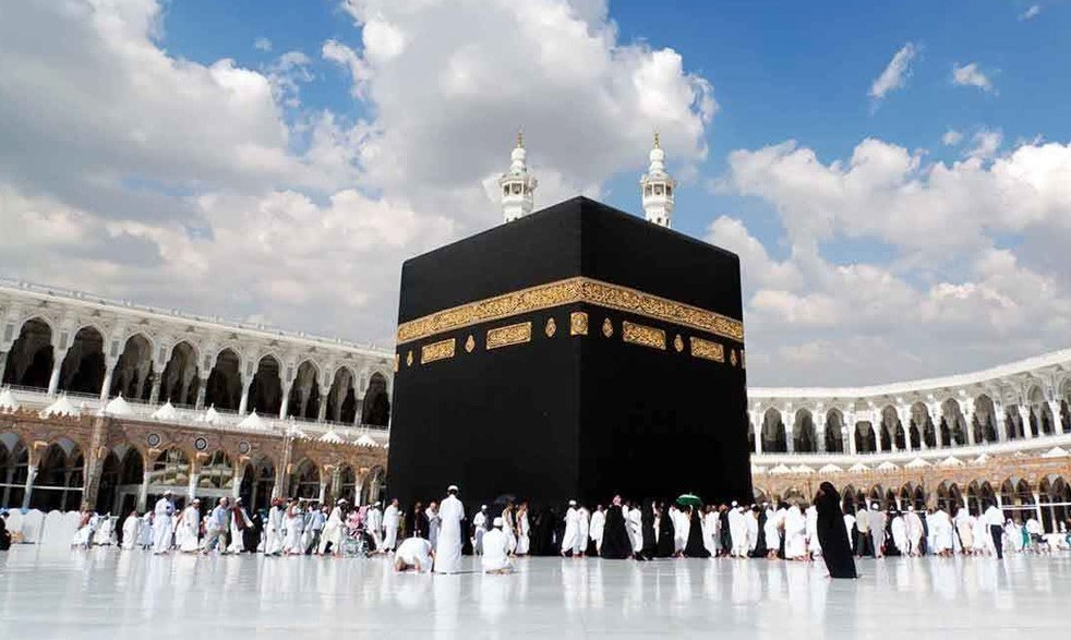 কমলো হজের খরচ, তিনটি প্যাকেজ ঘোষণা