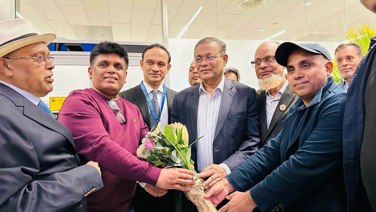 দেশবিরোধী প্রচারণা রুখতে ঐক্যবদ্ধ প্রয়াস নিন