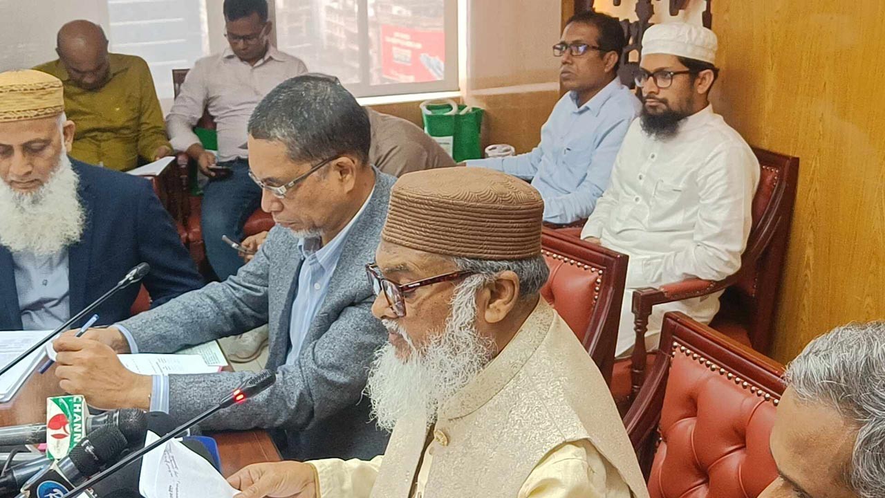৩০ নভেম্বরের পর হজ নিবন্ধনের সময় বাড়ানোর আর সুযোগ নেই