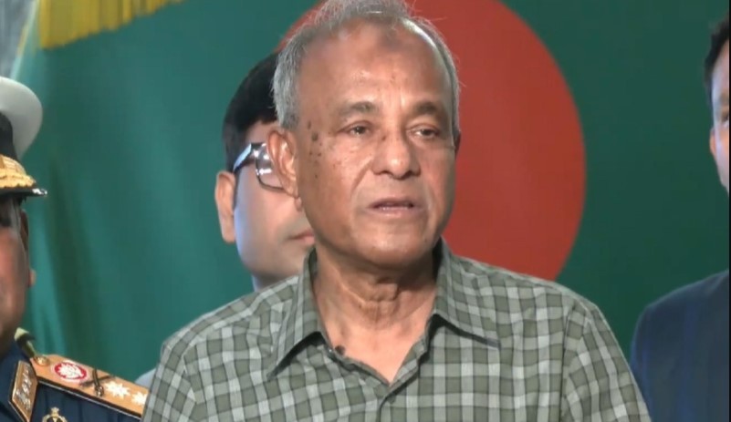 আইনশৃঙ্খলা বাহিনীর কেউ রাজনৈতিক এজেন্ডায় জড়িত হলে কঠোর ব্যবস্থা: উপদেষ্টা জাহাঙ্গীর