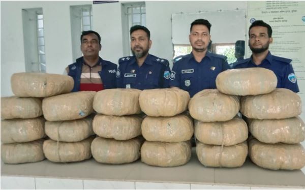 নানা আয়োজনে কুমিল্লার মুরাদনগরে জাতীয় শোক দিবস পালন